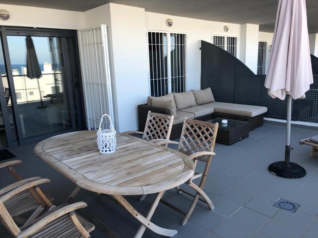 Luxury Beach Front Apartment Arenales del Sol Exterior foto